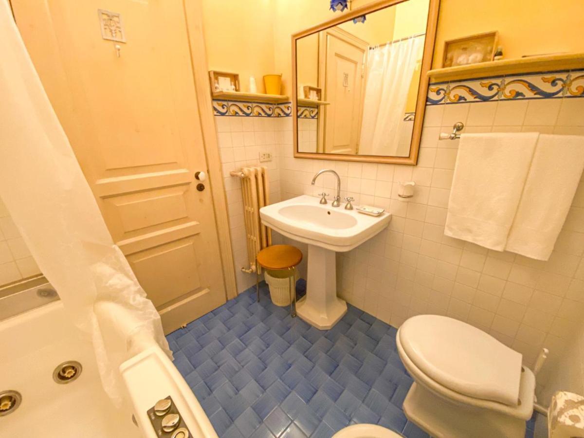 Dependance Royale Bed & Breakfast Касерта Екстериор снимка